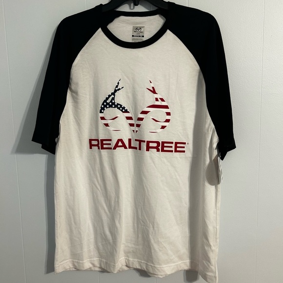 Men’s large Realtree Black and White Raglan t-shirt.NWT‎. Hurting shirt. - Picture 7 of 8